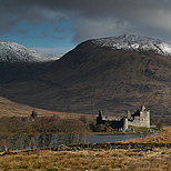 Kichrun Castle en Loch Awe, Argyll